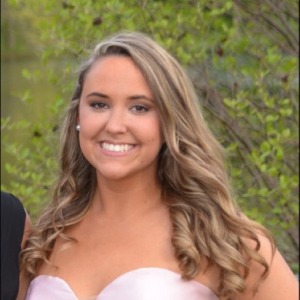 Meet your Posher, Olivia